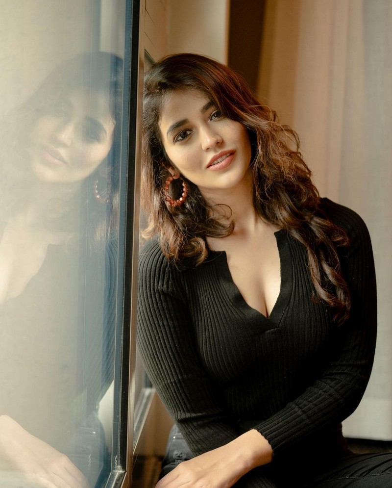 Priyanka Jawalkar Looking Awesome in Black Dress