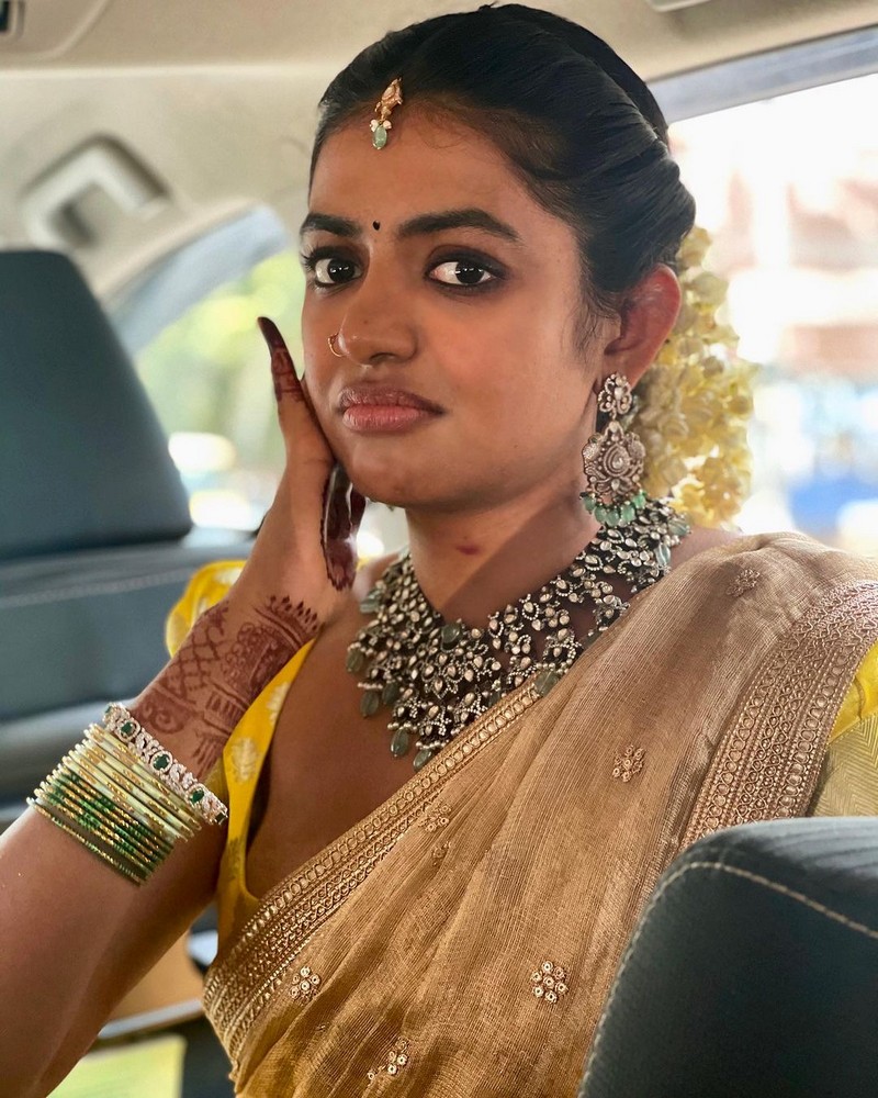Shivani Rajashekar Looking Traditional in Half Saree