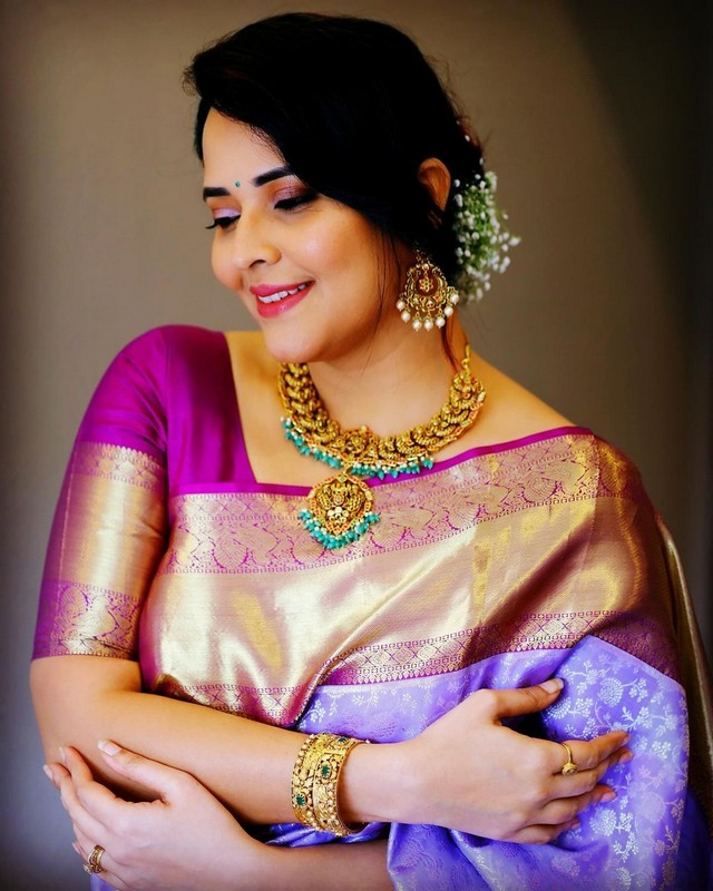 Anasuya Bharadwaj Latest Clicks in Silk Saree