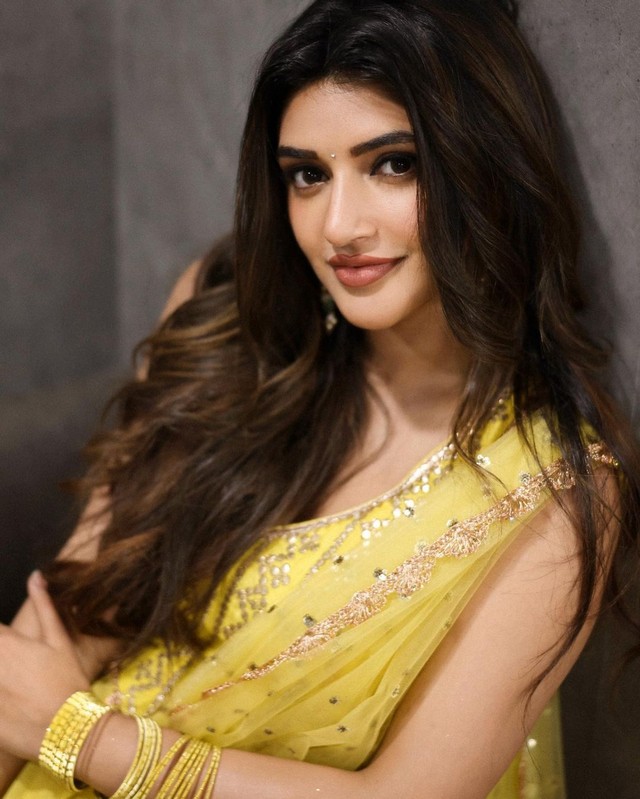 Sreeleela Looking Marvelous in Yellow Saree