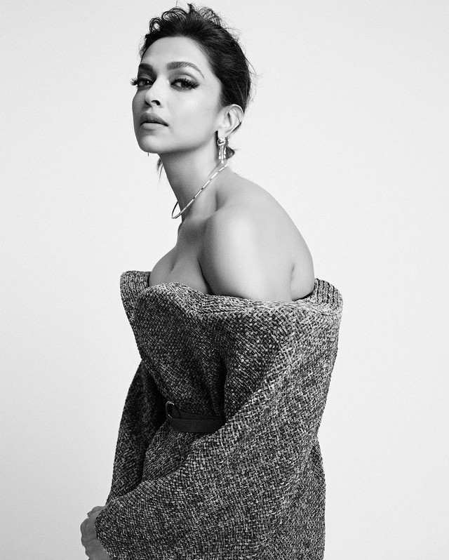 Deepika Padukone Captivating Looks in Modern Dress