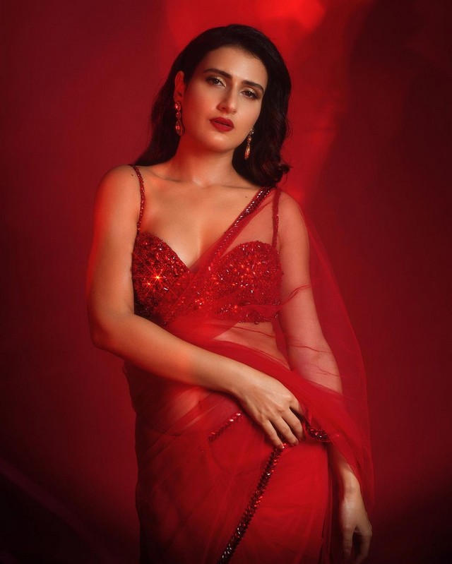 Fatima Sana Shaikh Looking Marvelous in Red Saree