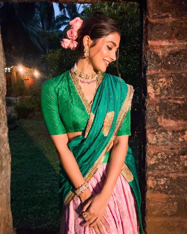 Pooja Hegde Delightful Clicks in Green Half Saree
