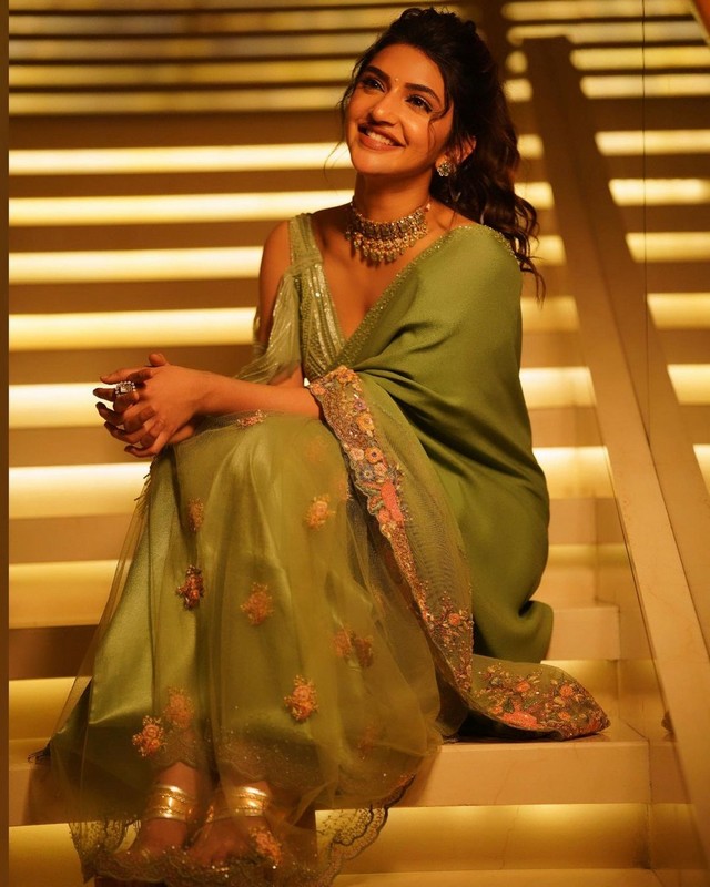 Sreeleela Amazing Looks in Green Saree