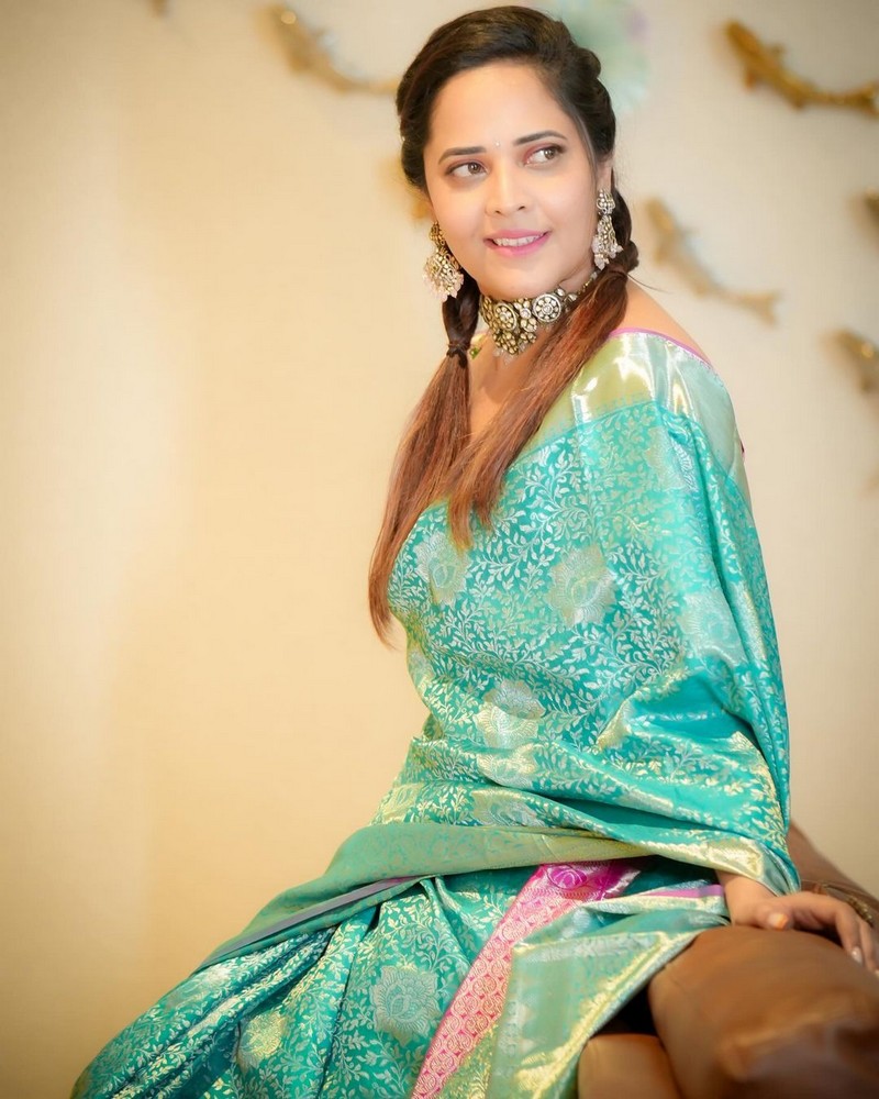 Actress Anasuya Bharadwaj Latest Stills in Silk Saree