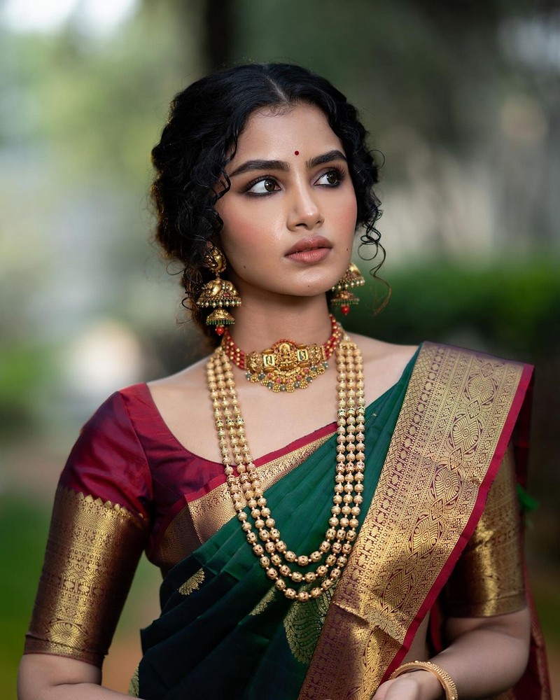 Anupama Parameswaran Looking Pretty in Green Silk Saree