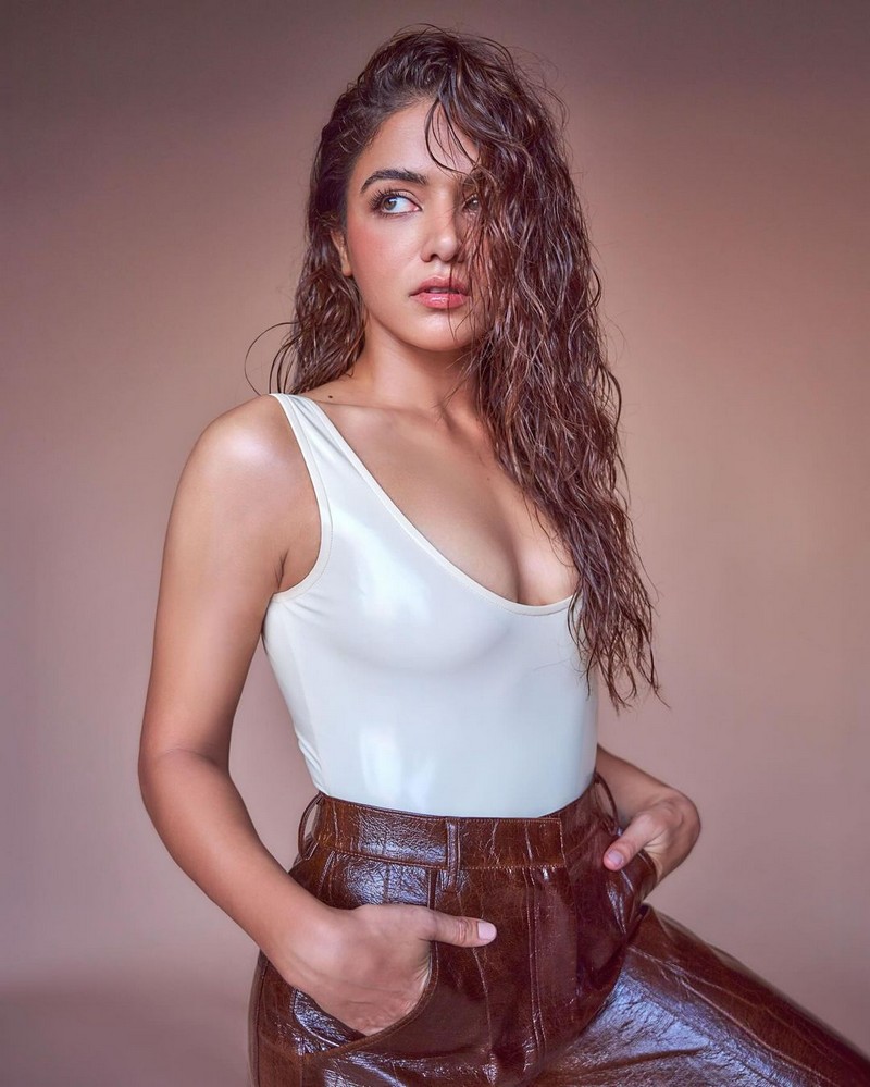 Titillating Looks Of  Wamiqa Gabbi in White Outfit