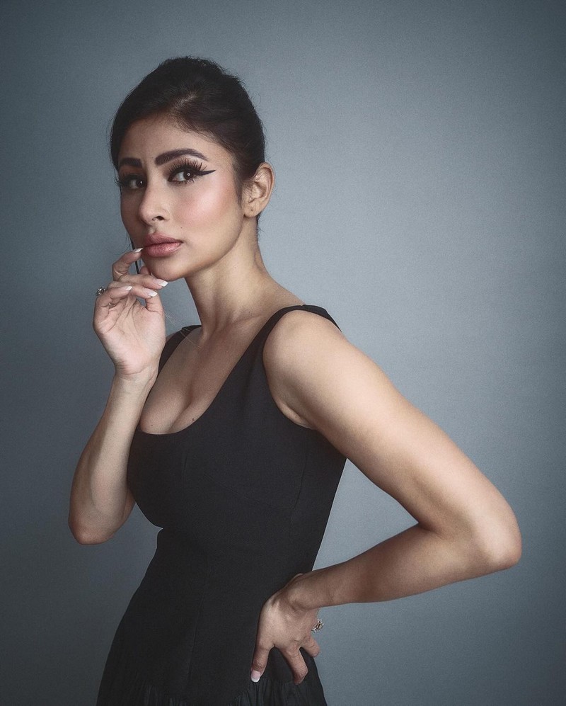 Mouni Roy Looks Cute in Black Outfit