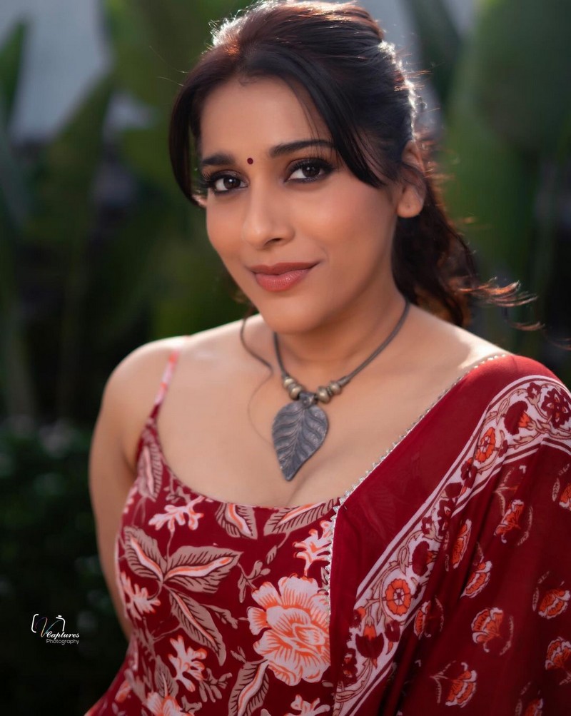 Anchor Rashmi Gautam Latest Clicks in Red Dress